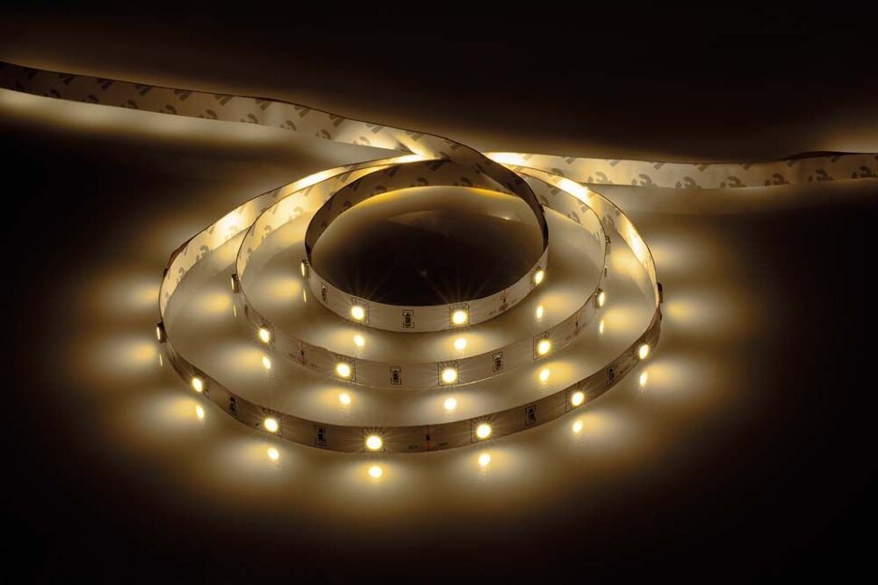 Купить Cветодиодная LED лента Feron LS606, готовый комплект 5м 60SMD(5050)/м 14.4Вт/м IP20 12V 3000К , ДЕМО-УПАКОВКА в интернет-магазине электрики в Москве Альт-Электро