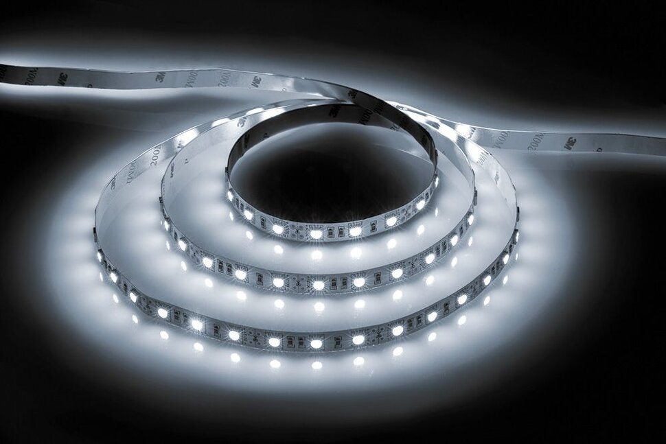 Купить Cветодиодная LED лента Feron LS606, готовый комплект 3м 60SMD(5050)/м 14.4Вт/м IP20 12V 6500К в интернет-магазине электрики в Москве Альт-Электро