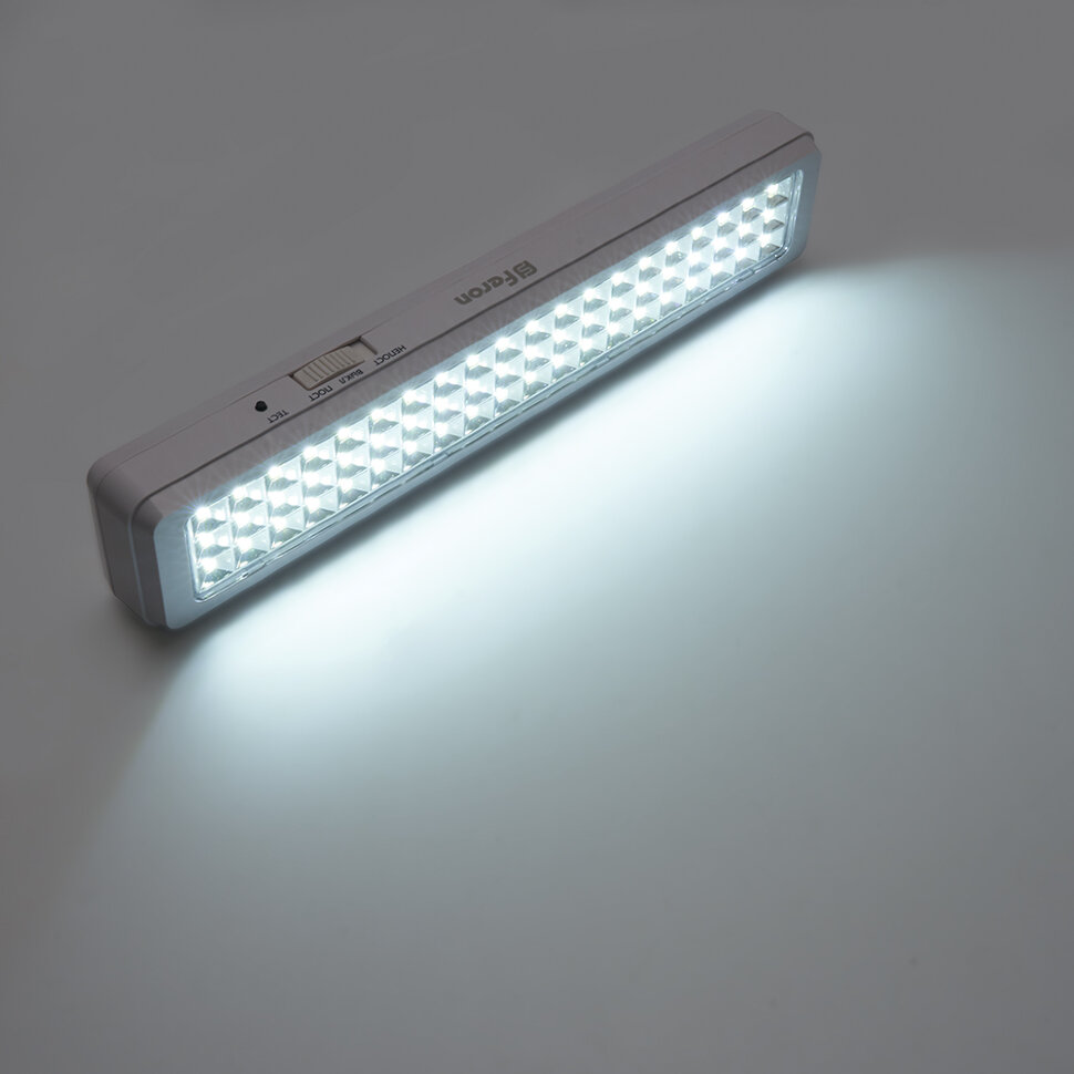 Купить Светильник аварийный, 60 LED AC/DC, белый, EM112 в интернет-магазине электрики в Москве Альт-Электро