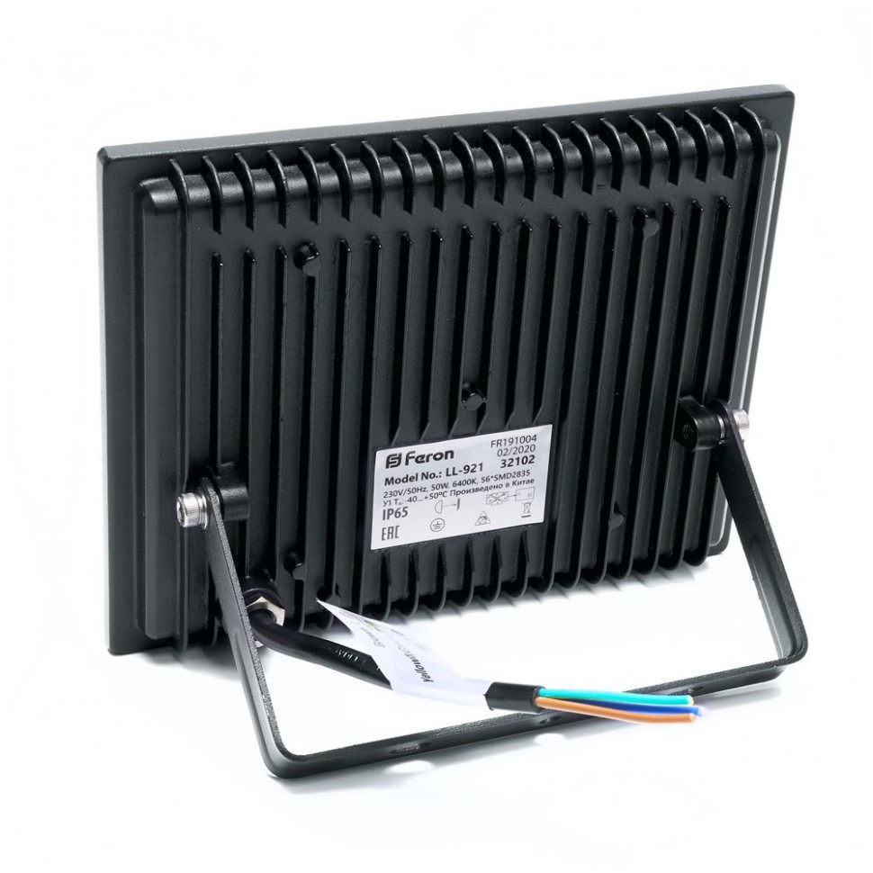 Купить Светодиодный прожектор Feron LL-921 IP65 50W 6400K в интернет-магазине электрики в Москве Альт-Электро